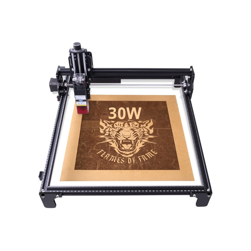 Grabadora láser de 30W en funcionamiento