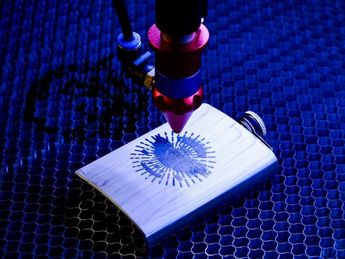 Omtech polvo de marcado laser en detalle