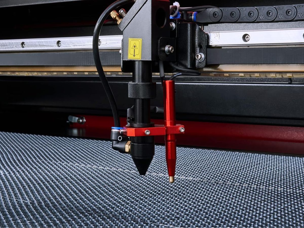 Omtech 130w madera en detalle