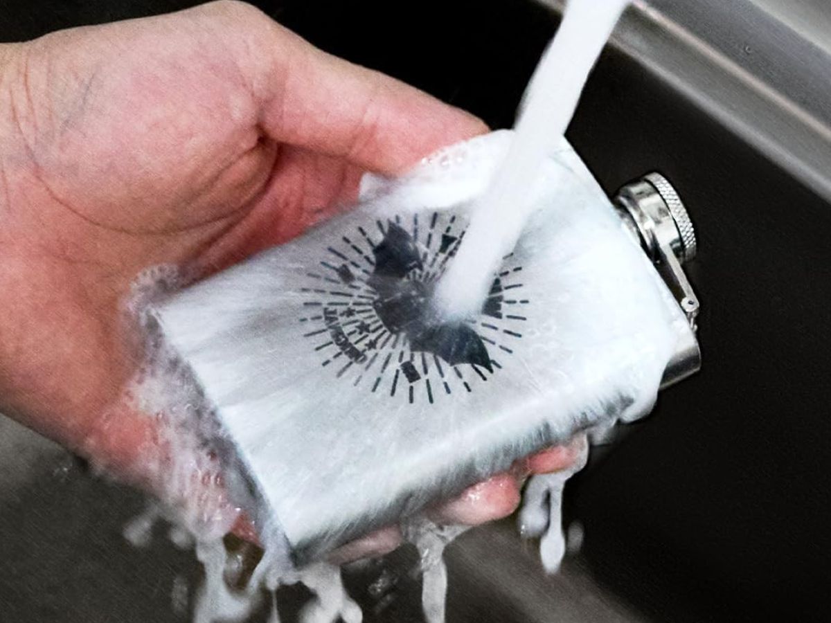 Omtech polvo de marcado laser en detalle